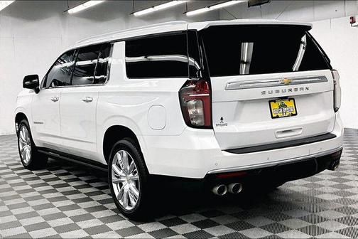 2022 Chevrolet Suburban 4WD High Country