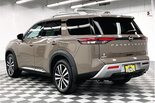 2024 Nissan Pathfinder Platinum 4WD