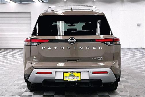 2024 Nissan Pathfinder Platinum 4WD