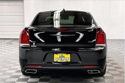 2021 Chrysler 300 Touring