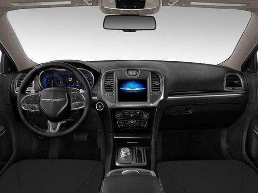 2021 Chrysler 300 Touring