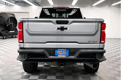 2025 Chevrolet Silverado 2500 4WD Crew Cab Standard Bed ZR2