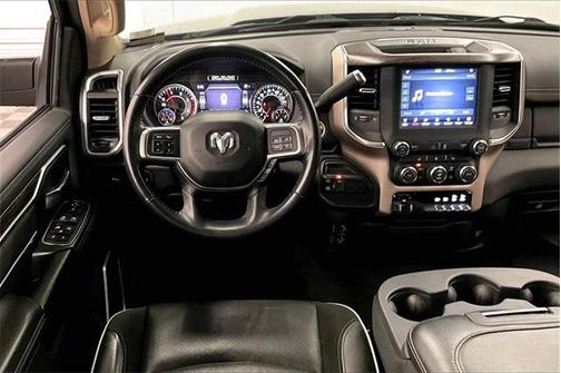 2020 RAM 2500 Laramie Crew Cab 4X4 6'4' Box