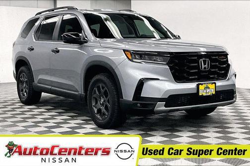 Sonic Gray Pearl 2024 Honda Pilot TrailSport