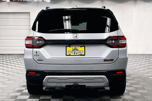 Sonic Gray Pearl 2024 Honda Pilot TrailSport