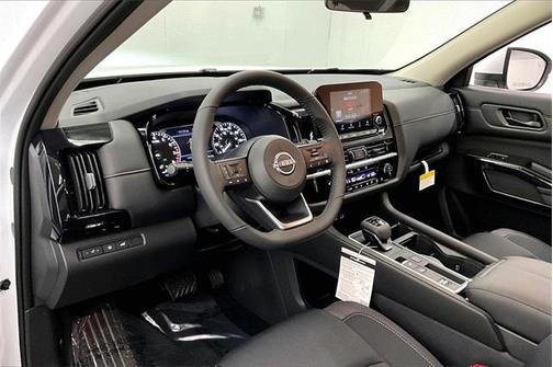 2025 Nissan Pathfinder SV FWD