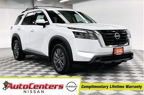 2025 Nissan Pathfinder SV FWD