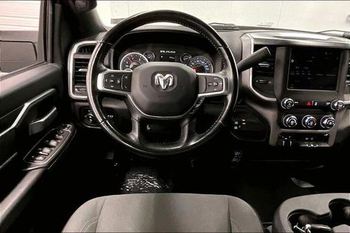 Bright White Clearcoat 2024 RAM 3500 Big Horn Crew Cab 4x4 8' Box