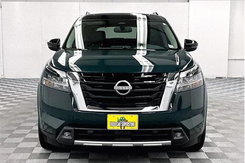2022 Nissan Pathfinder SL 4WD
