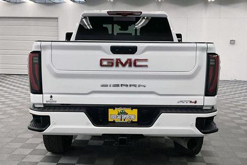 2024 GMC Sierra 2500 AT4
