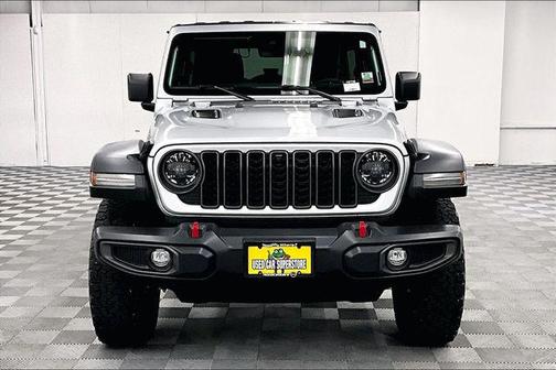 Silver Zynith Clearcoat 2024 Jeep Wrangler Rubicon