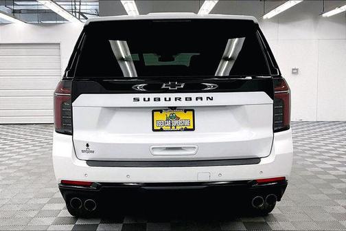 2025 Chevrolet Suburban 4WD Z71