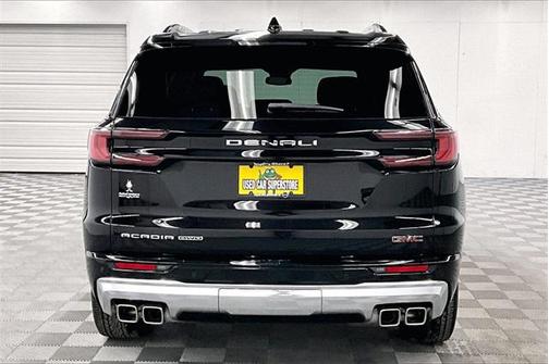 2025 GMC Acadia Denali