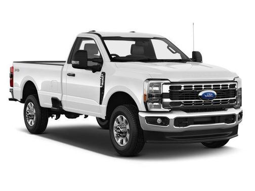 Oxford White 2023 Ford F-250 XLT