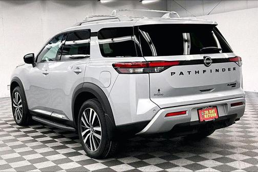 2025 Nissan Pathfinder Platinum 4WD