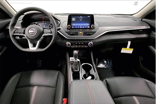 2025 Nissan Altima SR FWD
