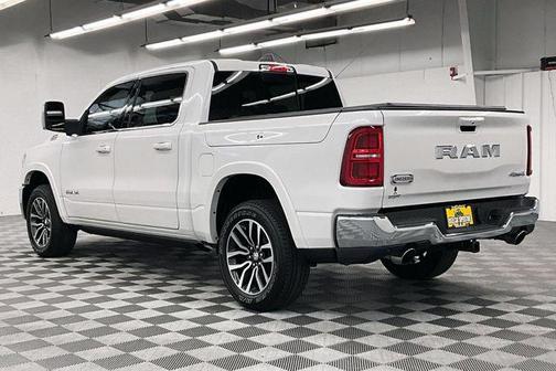 Ivory White Tri-Coat Pearlcoat 2025 RAM 1500 Longhorn
