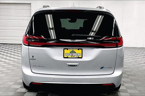 Silver Mist Clearcoat 2022 Chrysler Pacifica L