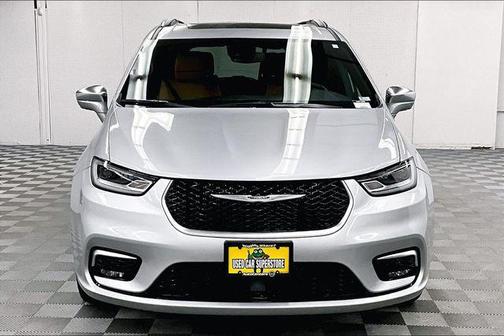 Silver Mist Clearcoat 2022 Chrysler Pacifica L