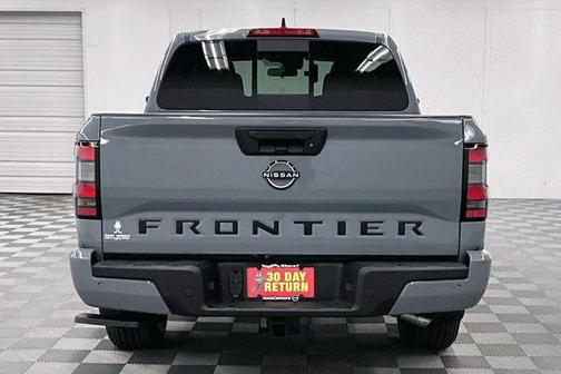 Boulder Gray Pearl 2026 Nissan Frontier SV