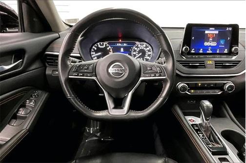 2022 Nissan Altima SR Intelligent AWD