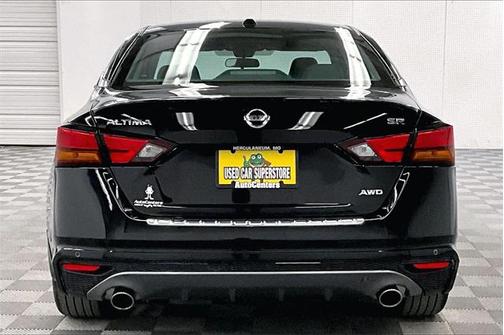 2022 Nissan Altima SR Intelligent AWD