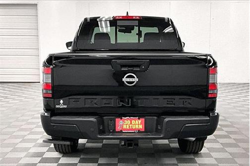2025 Nissan Frontier S