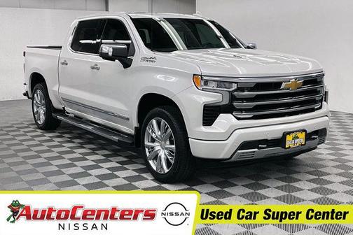 Iridescent Pearl Tricoat 2024 Chevrolet Silverado 1500 High Country