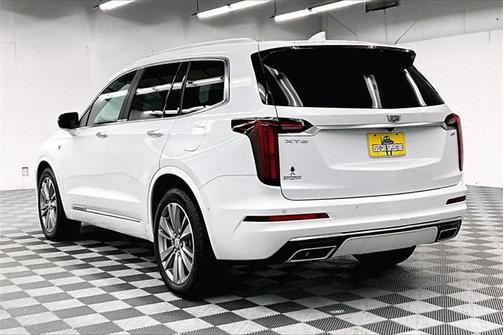2024 Cadillac XT6 Premium Luxury FWD