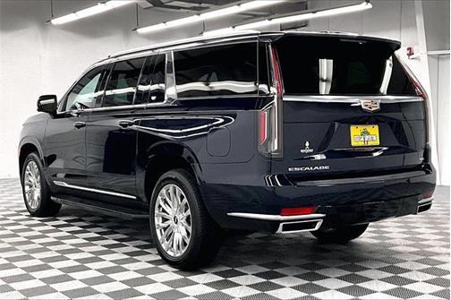 2023 Cadillac Escalade ESV Premium Luxury