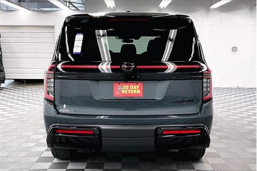 2025 Nissan Armada PRO-4X 4WD