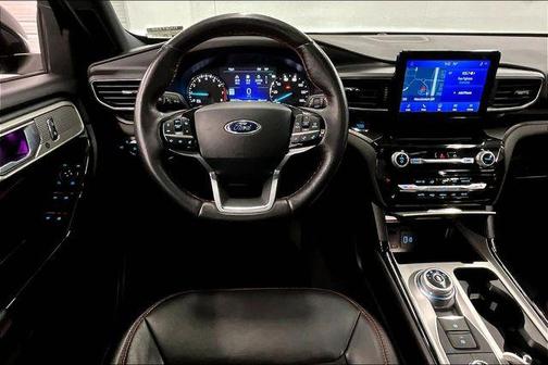 Agate Black Metallic 2023 Ford Explorer ST-Line