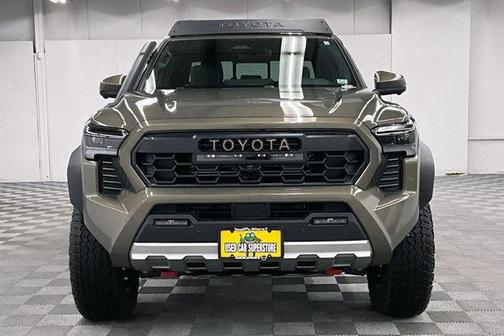 2025 Toyota Tacoma Hybrid Trailhunter