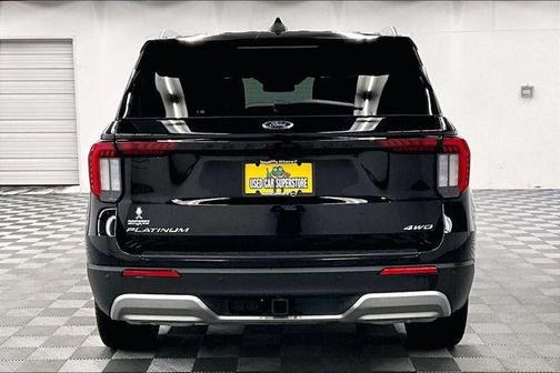 Black Metallic 2025 Ford Explorer Platinum