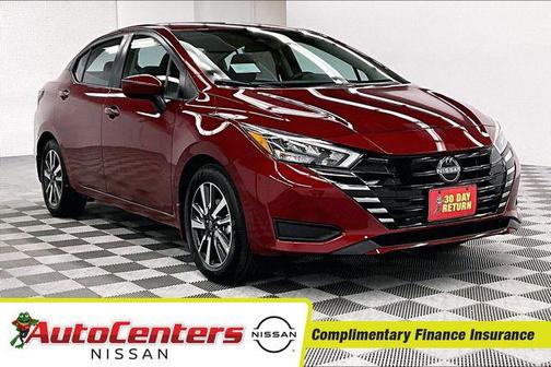 Scarlet Ember Tintcoat 2025 Nissan Versa 1.6 SV