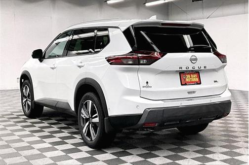 2025 Nissan Rogue SL