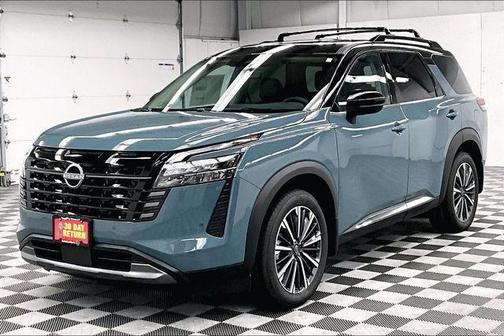 Baltic Teal/Super Black 2026 Nissan Pathfinder Platinum