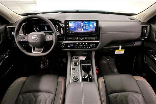 Baltic Teal/Super Black 2026 Nissan Pathfinder Platinum