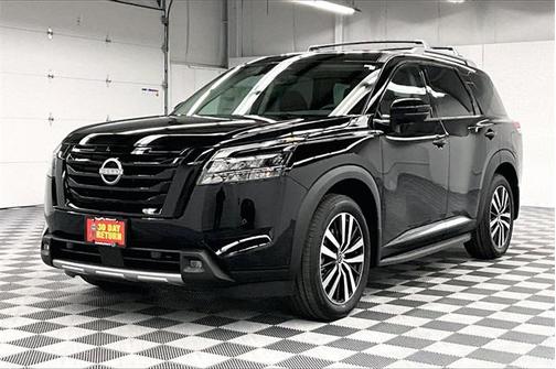 2025 Nissan Pathfinder Platinum 4WD