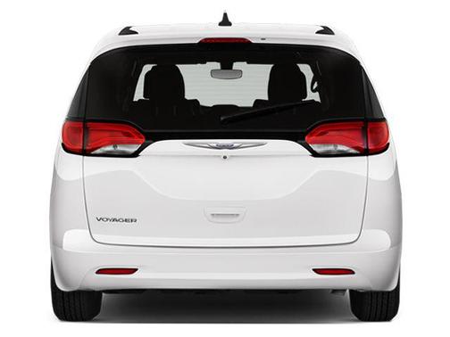 Brilliant Black Crystal Pearlcoat 2023 Chrysler Voyager LX