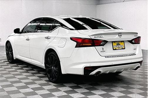 2022 Nissan Altima Platinum Intelligent AWD