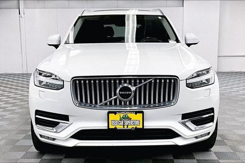 2022 Volvo XC90 T6 Inscription