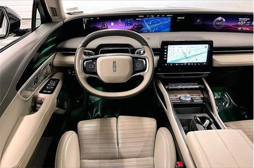 2024 Lincoln Nautilus Reserve