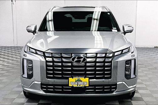 Typhoon Silver 2023 Hyundai PALISADE Calligraphy