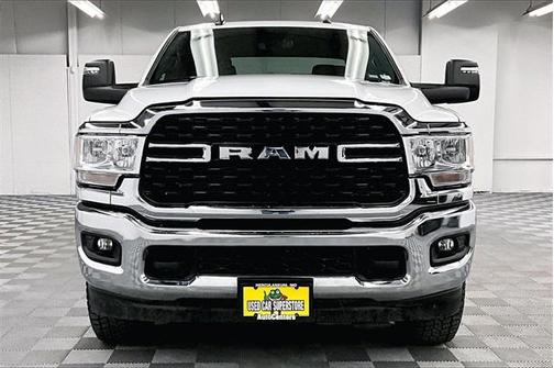 2024 RAM 3500 Big Horn Crew Cab 4x4 8' Box