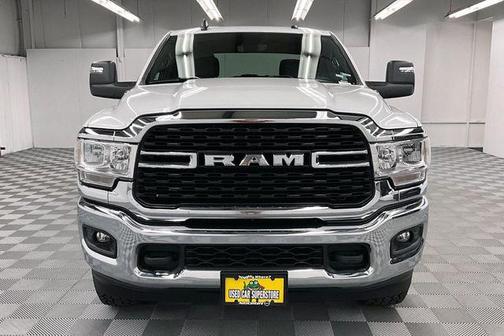 2024 RAM 3500 Big Horn Crew Cab 4x4 8' Box