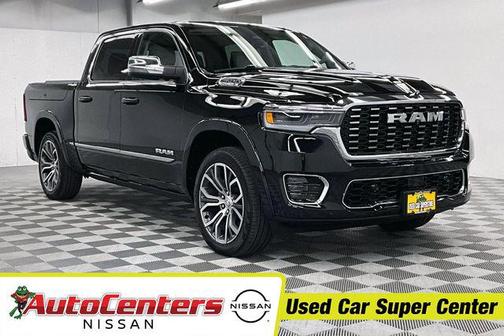Diamond Black Crystal Pearlcoat 2025 RAM 1500 ST