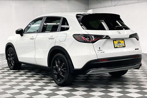 Platinum White Pearl 2023 Honda HR-V 2WD Sport