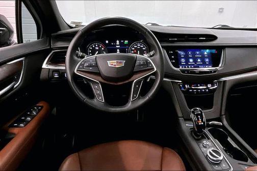2022 Cadillac XT5 Sport