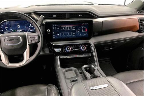 2024 GMC Sierra 2500 Denali